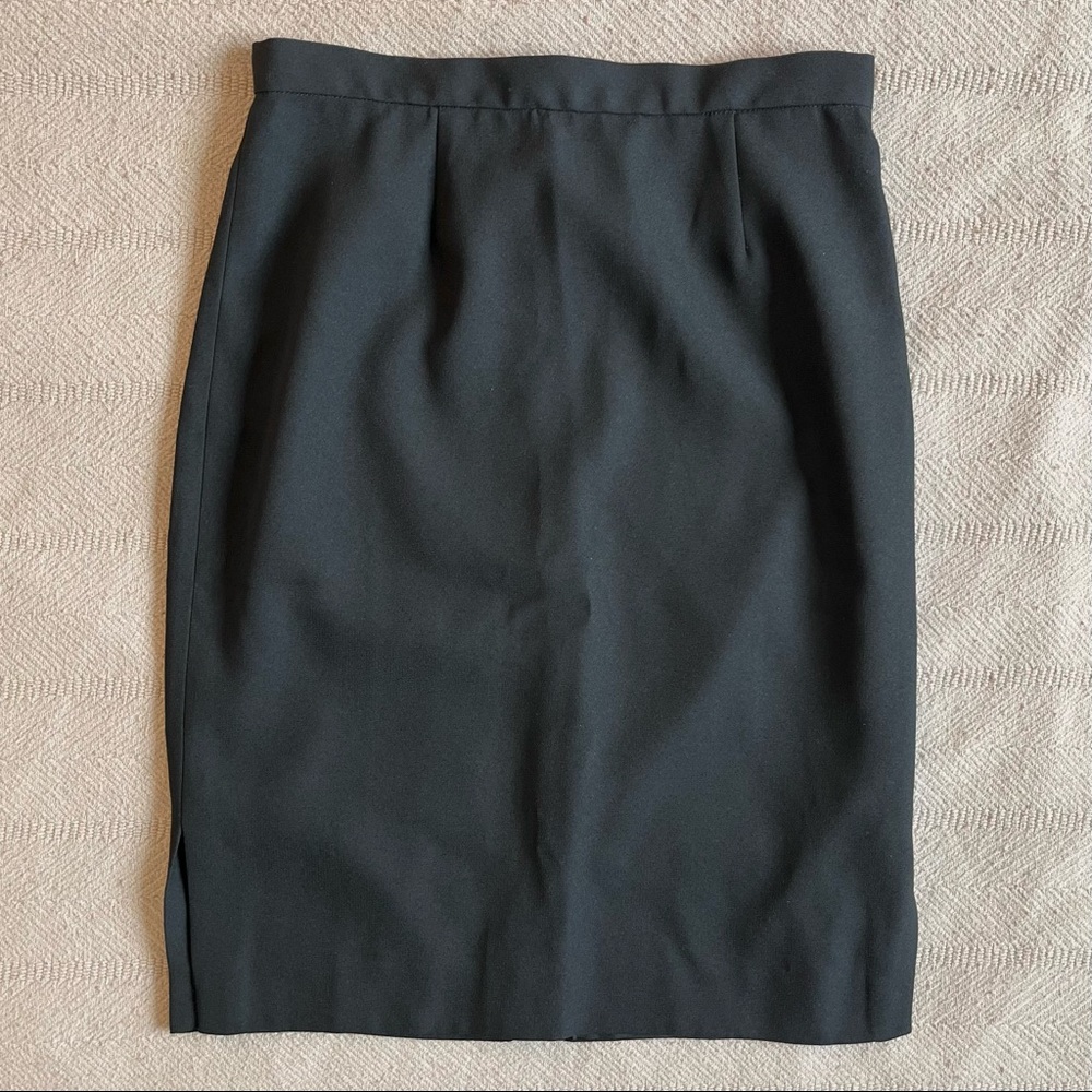 Bloomingdale’s Petite black Pencil Skirt